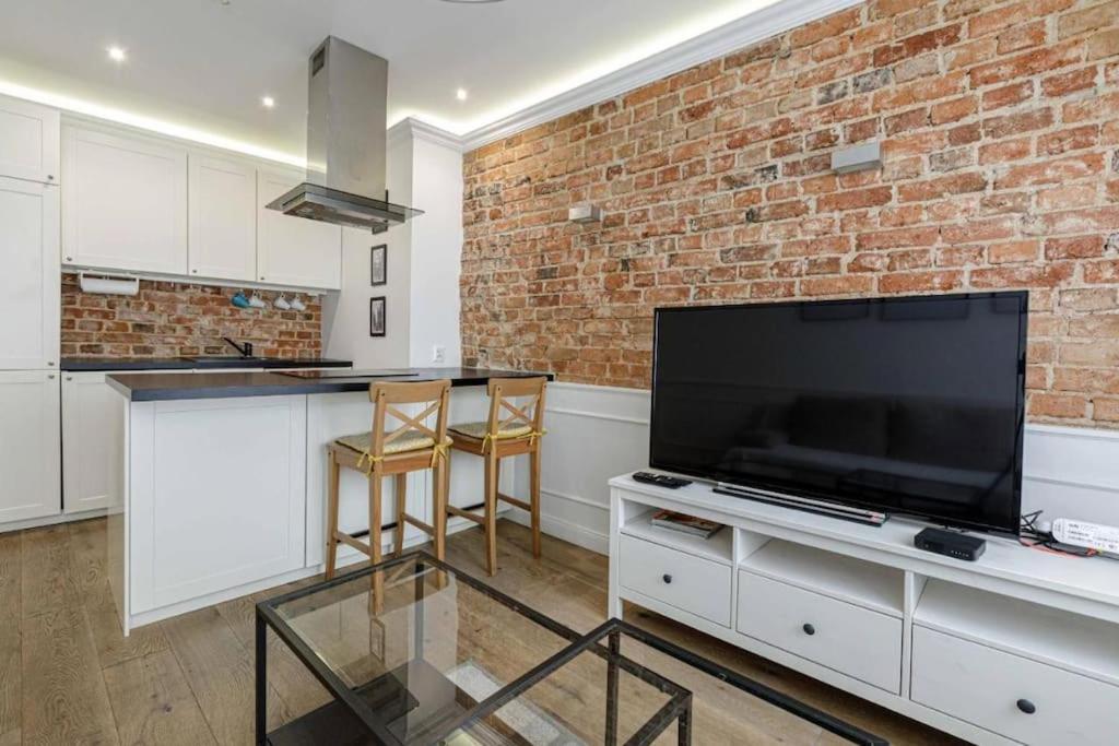 Central Wroclaw Apartment - City Center - Bright And Cozy - U11 المظهر الخارجي الصورة