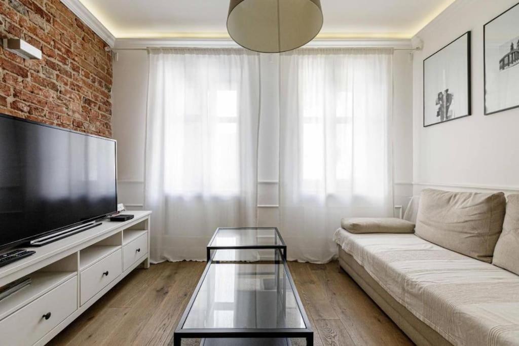 Central Wroclaw Apartment - City Center - Bright And Cozy - U11 المظهر الخارجي الصورة